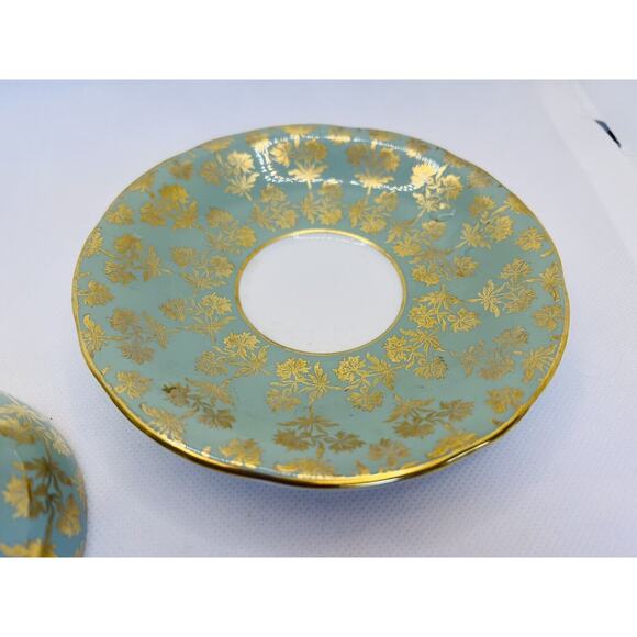 Aynsley Bone China Corset Tea cup & Saucer Green Gold Filigree Baroque Design - Picture 7 of 10